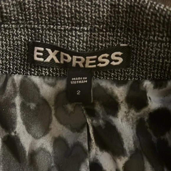 NWOT Blazer by Express Size 2 - Picture 4 of 4